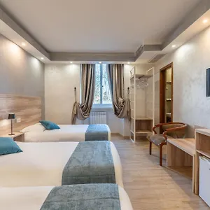 Leone D'oro - Close To Piazza Vittorio ** Rome