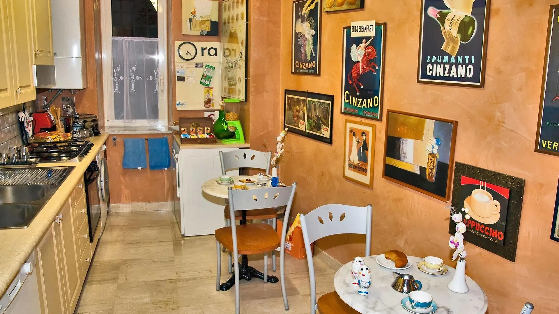 ** Bed & Breakfast Domusamor Colosseo Rome Italië